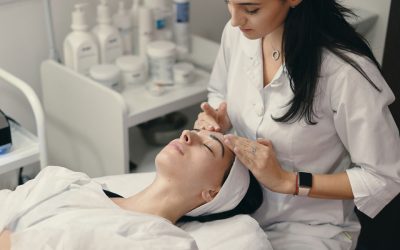 Skin Health in Your 20s, 30s, 40s and 50s: A Decade-by-Decade Guide